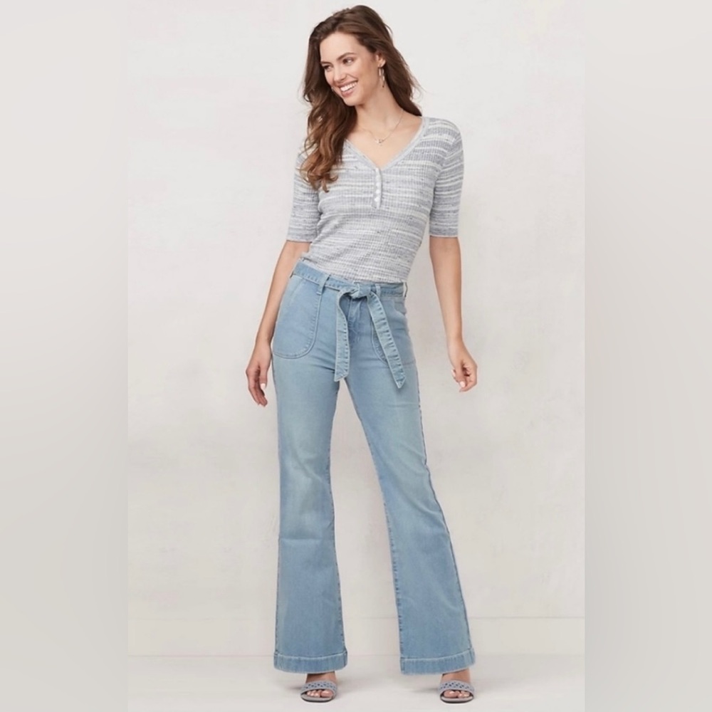 NWT Lauren Conrad high-rise flare jeans.Size 10
